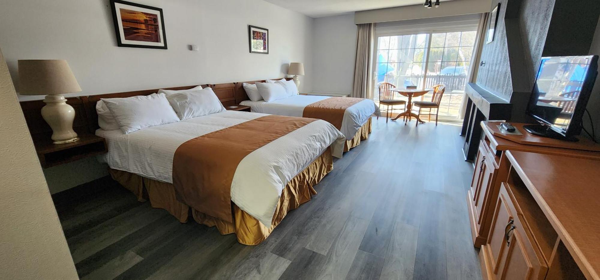 Lagoon City Pier One Resort Bagian luar foto